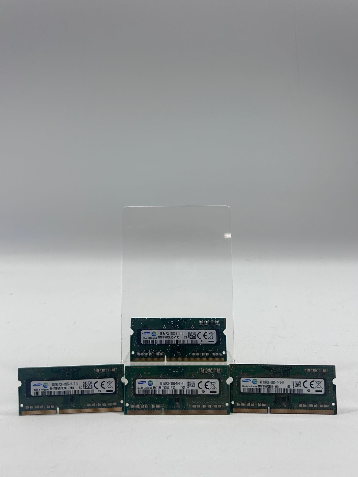 Samsung 16GB (4×4GB) RAM DDR3 1600MHz M471B5173DB0