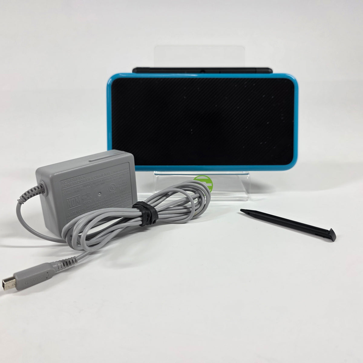 New Nintendo 2DS XL Handheld Game Console JAN-001 Black/Blue