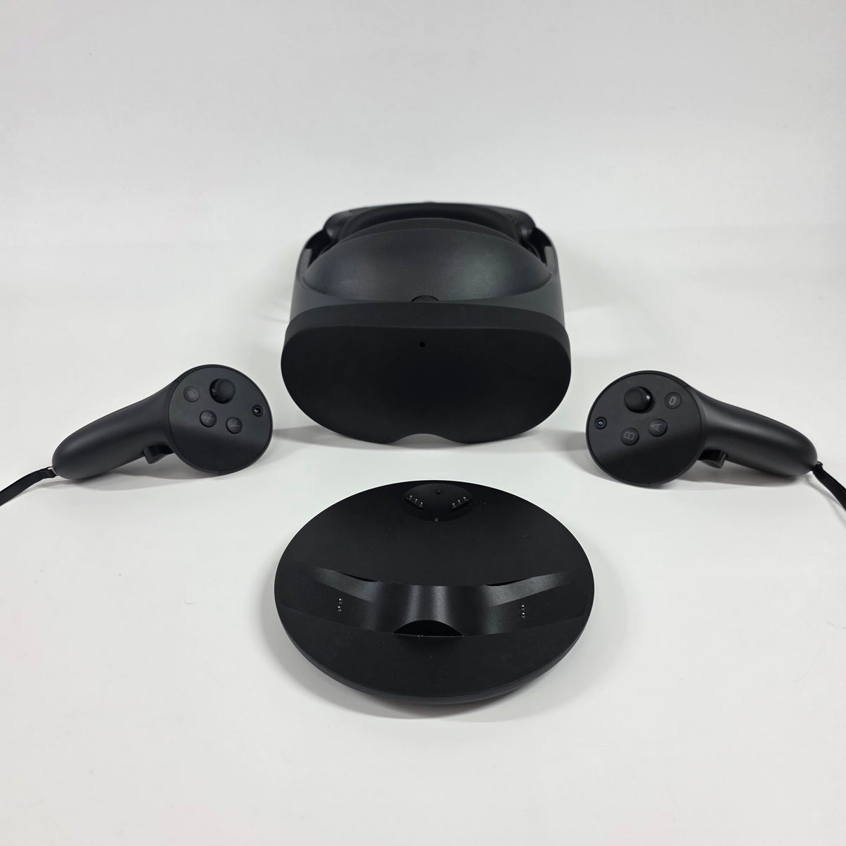 Meta Quest Pro 256GB Standalone All-in-One VR Headset DK94EC