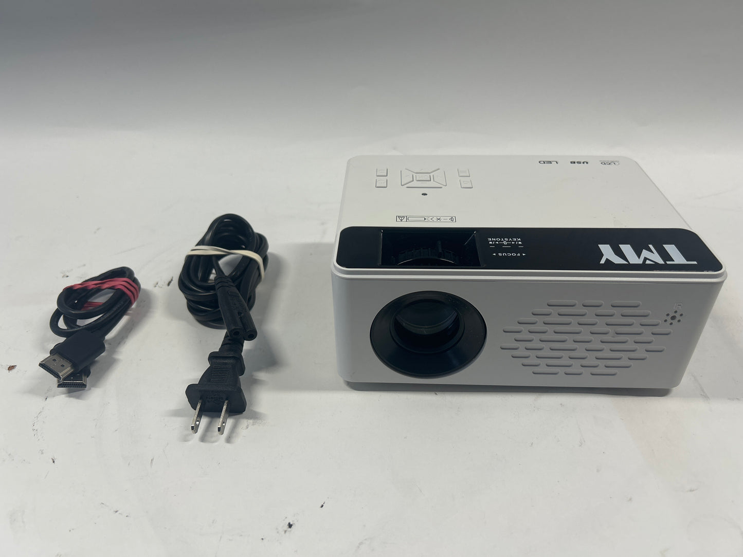 TMY V08 7500 Lumen LED Projector