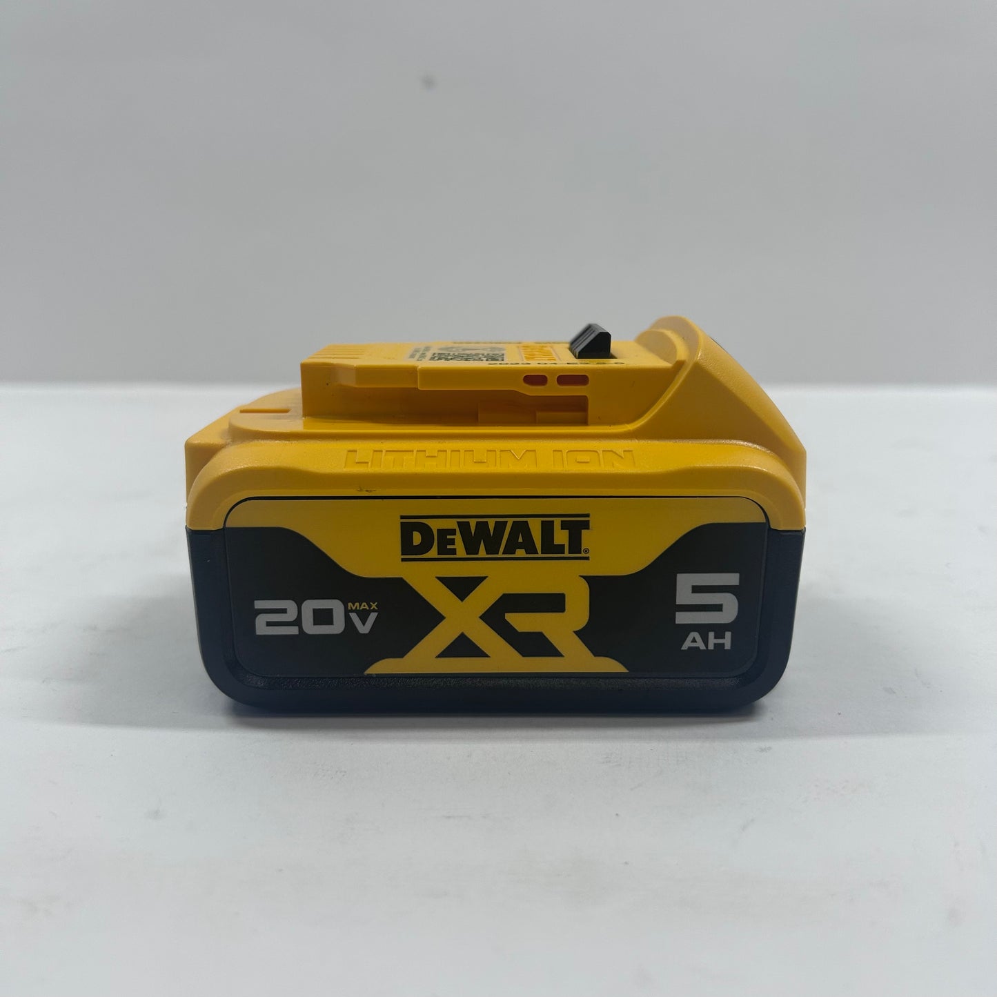 New DeWalt DCF850B 20V MAX 1/4" Impact Driver Kit