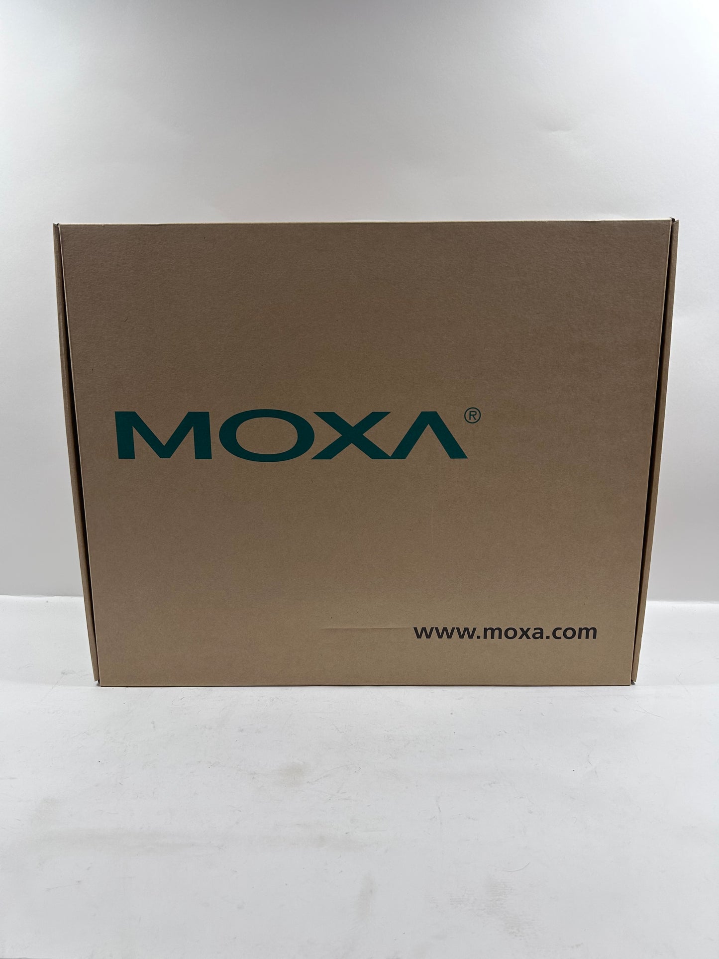 New MOXA Layer 2 Managed 8 10/100 - 2 100/1000 Switches IKS-6726A-2GTXSFP-HV-T