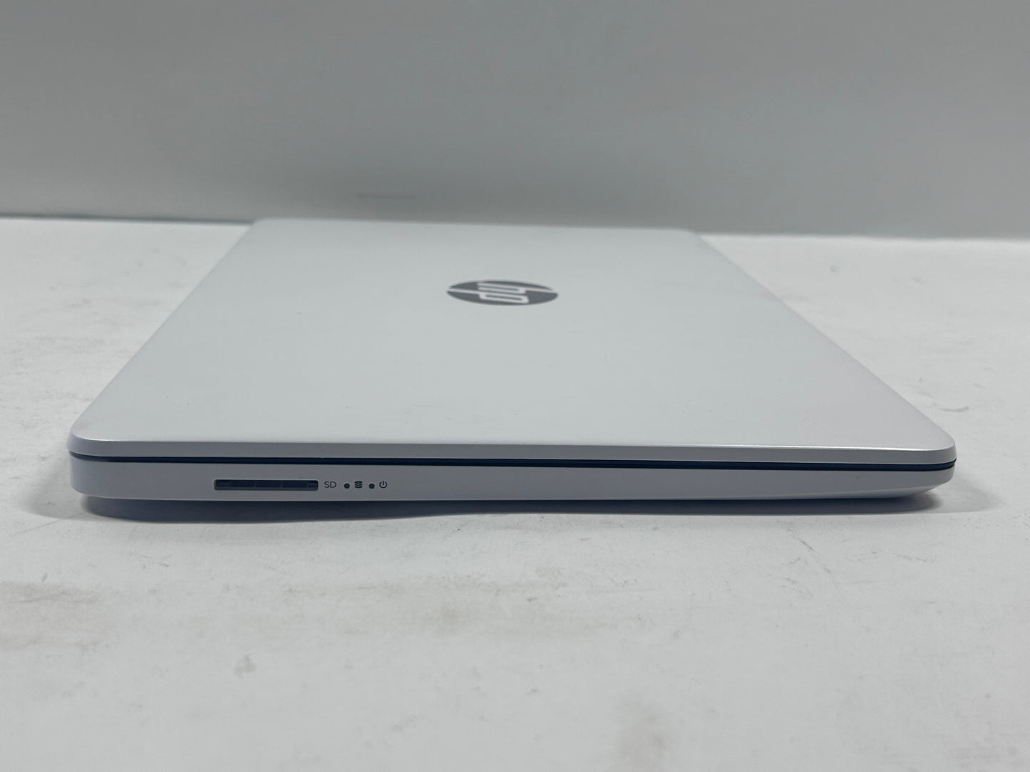 HP Laptop 14-dq0054dx 14" Celeron 1.1GHz 4GB RAM 64GB SSD