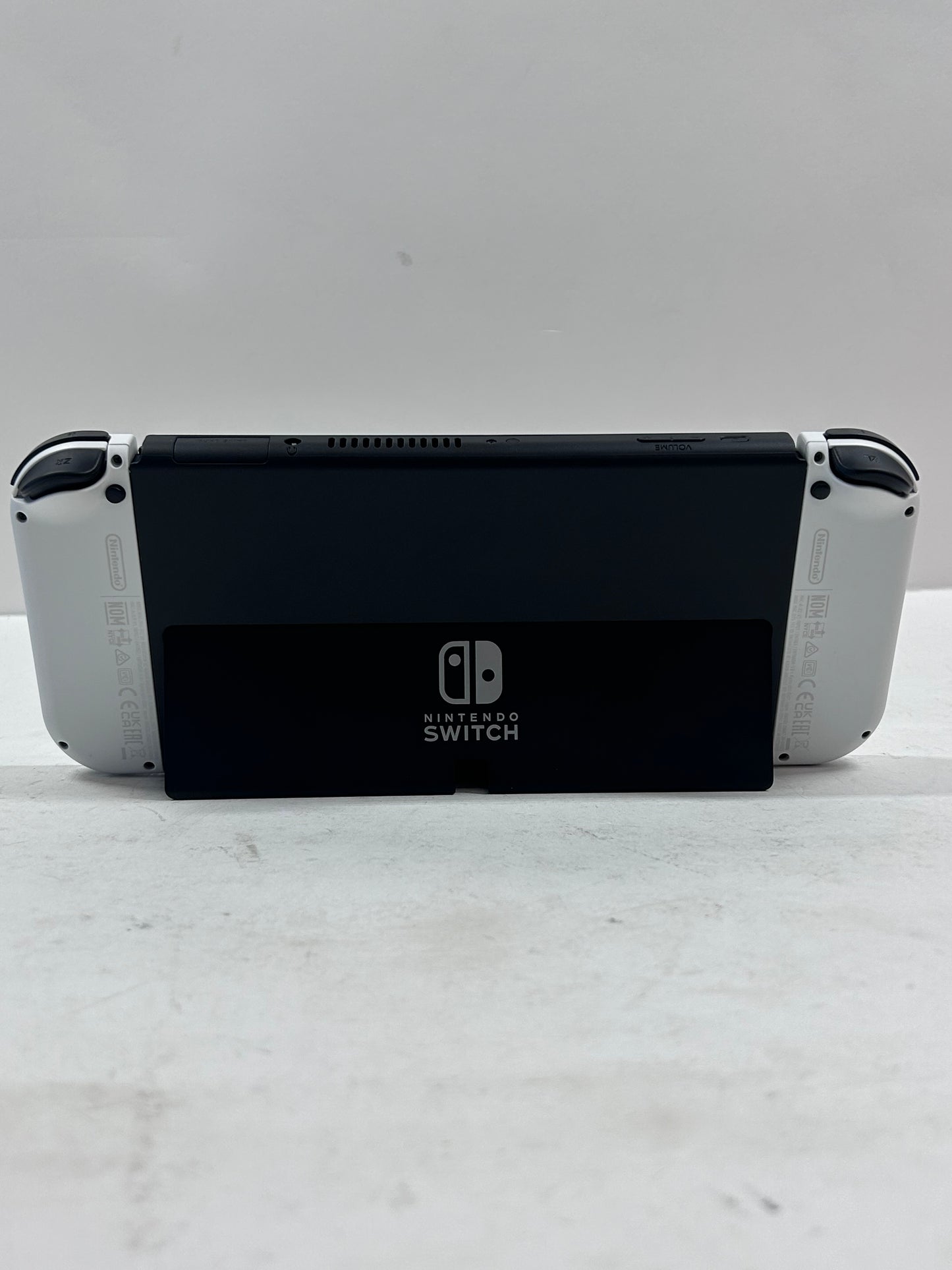 Nintendo Switch OLED Video Game Console HEG-001 Black/White