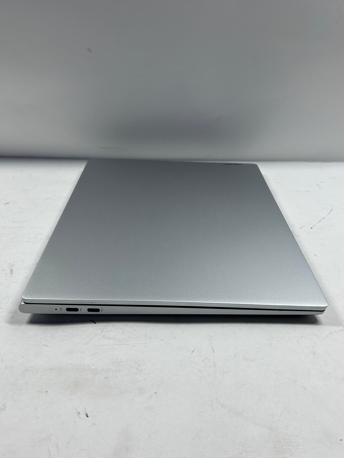 Lenovo Slim 7 82SX 14" Core i7-1260P 2.1GHz 16GB RAM 1TB M.2