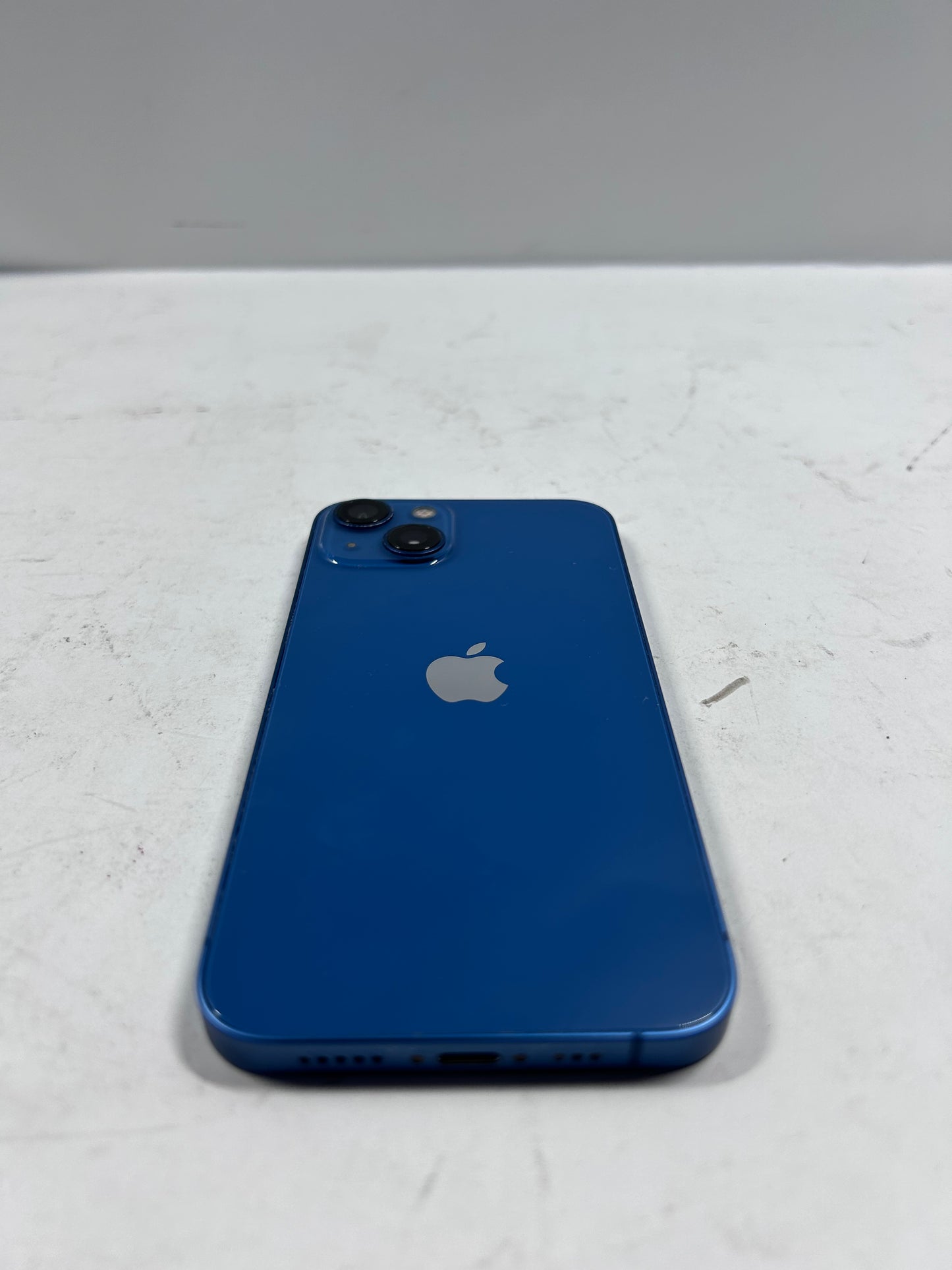 Factory Unlocked Apple iPhone 13 128GB Blue MLAE3LL/A