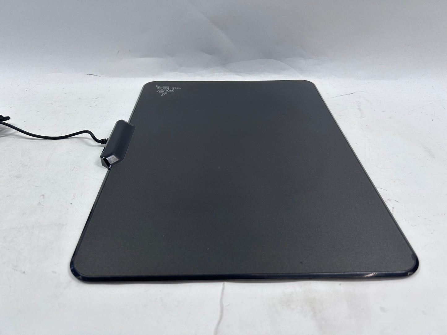 Razer Firefly RGB Hard Mouse Mat RZ02-0135