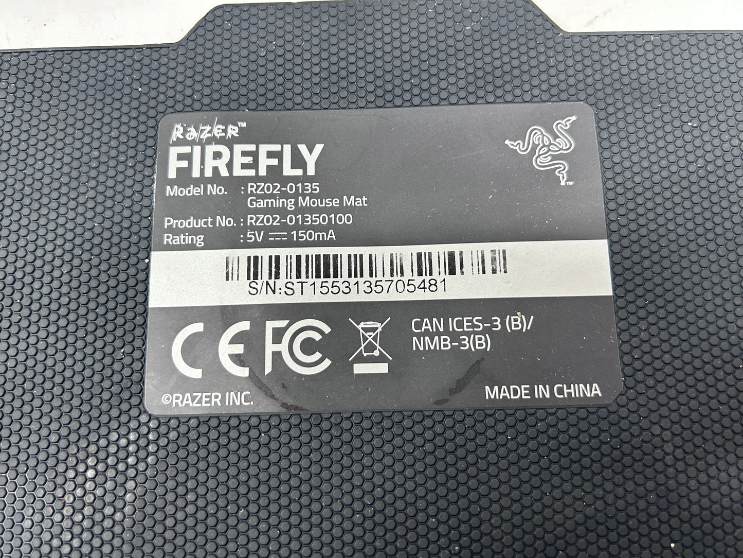 Razer Firefly RGB Hard Mouse Mat RZ02-0135