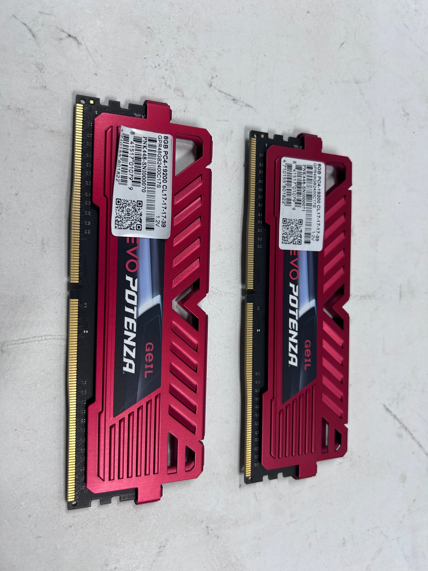 GeIL EVO Potenza 16GB (2x8GB) DDR4 2400MHz GPR48GB2400C17S