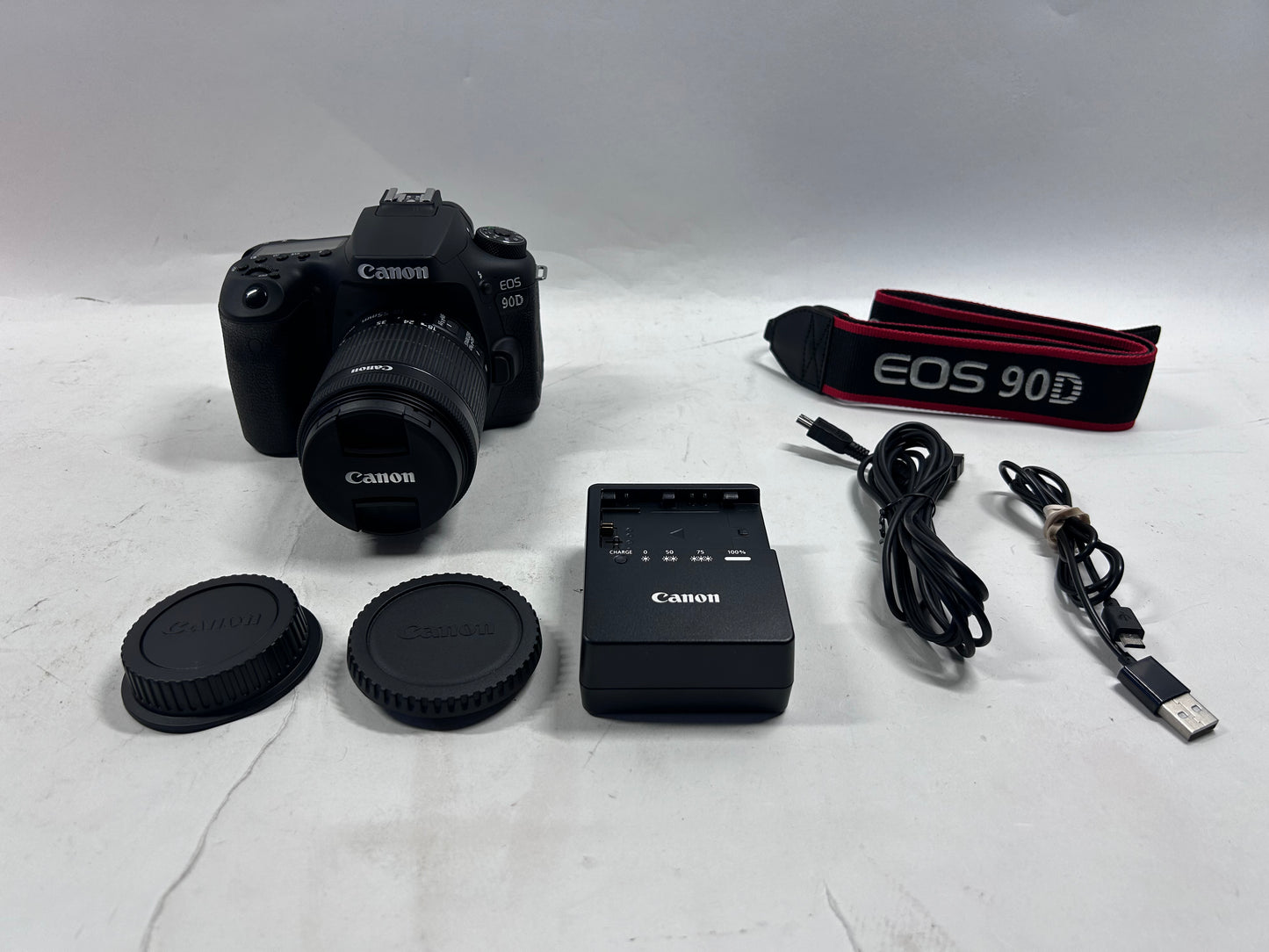 Canon EOS 90D 32.5MP APS-C Digital SLR 8044 Shutter Count