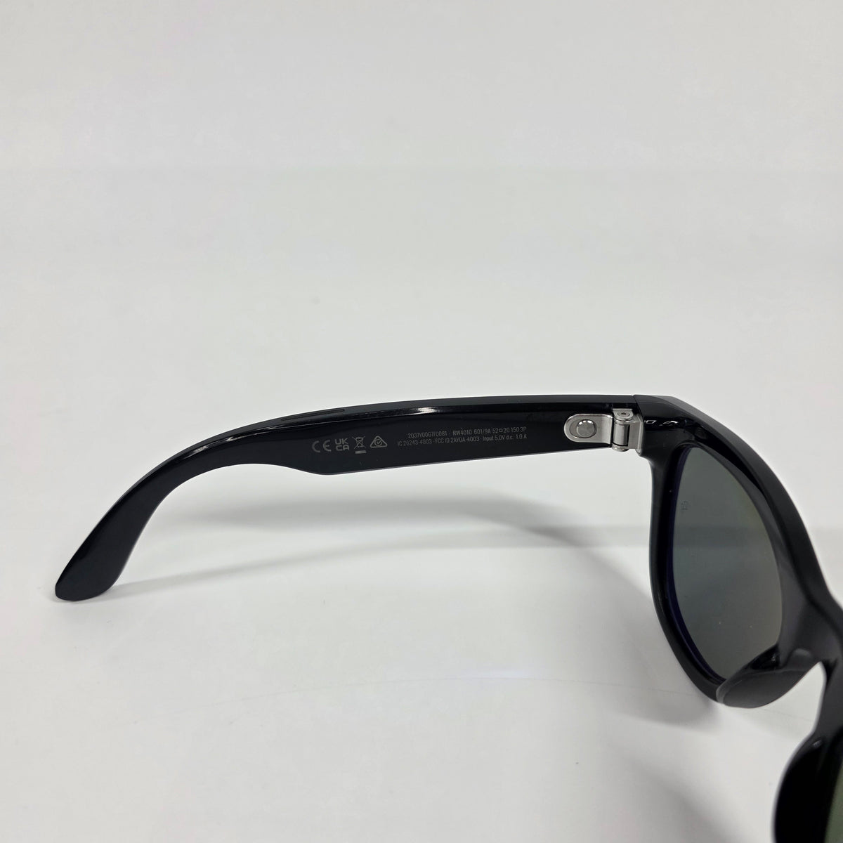 Ray-Ban Meta Wayfarer Gen 1 Matte Black Polarized RW4010 601/9A AI Smart Glasses