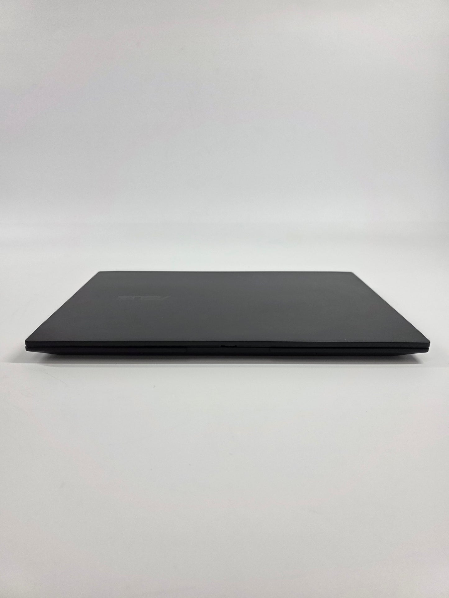 Asus Creator Laptop Q OLED Q540V 14" i9-13900H 16GB RAM 1TB SSD RTX 3050