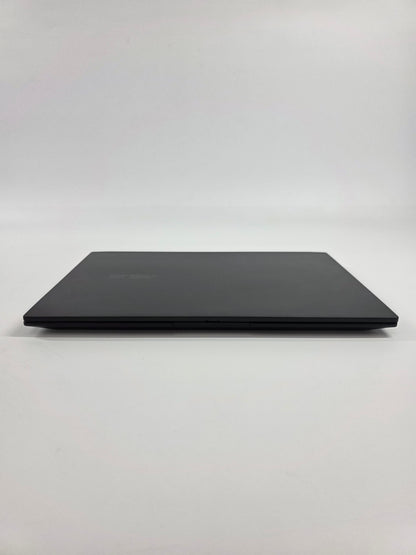 Asus Creator Laptop Q OLED Q540V 14" i9-13900H 16GB RAM 1TB SSD RTX 3050