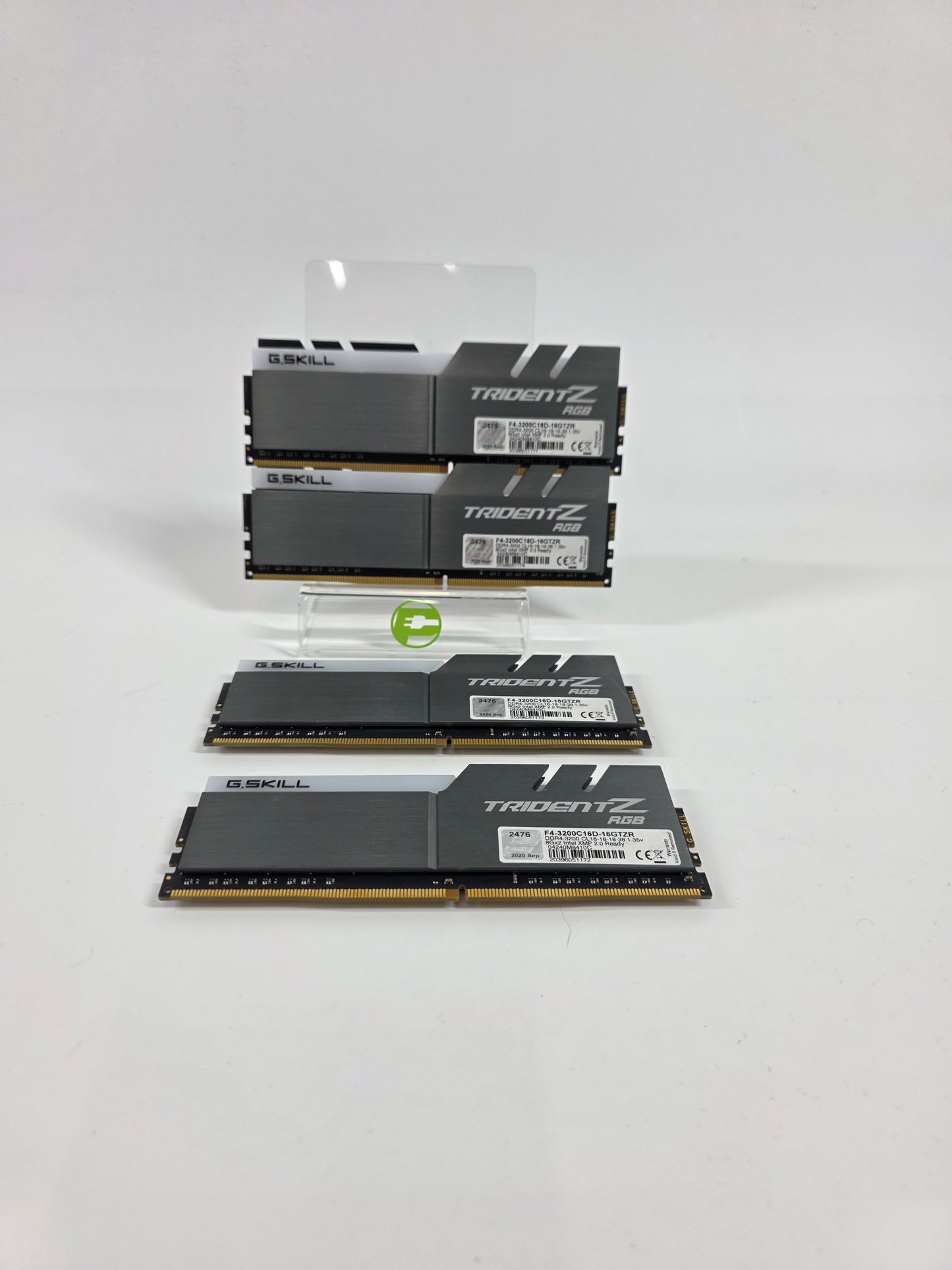 G.Skill Trident Z RGB 32GB (4x8GB) RAM DDR4 3200MHz F4-3200C16D-16GTZR