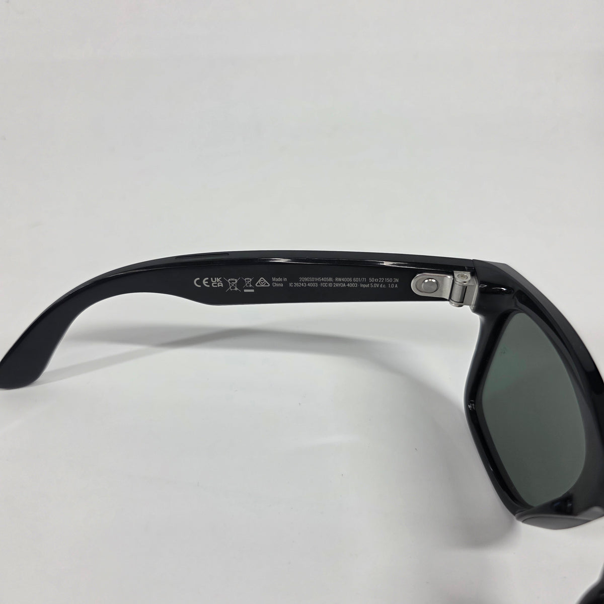 Ray-Ban Meta Wayfarer Gen 1 Shiny Black Standard RW4006 601/71 AI Smart Glasses