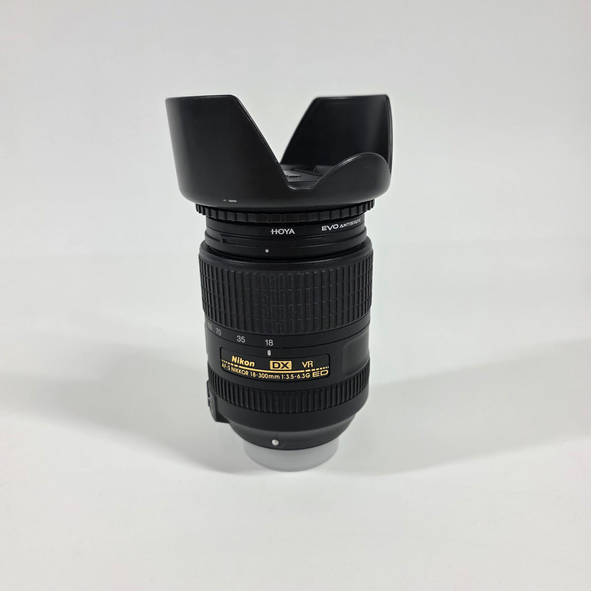 Nikon AF-S DX NIKKOR 18-300mm f/3.5-6.3 DX VR Auto & Manual Lens