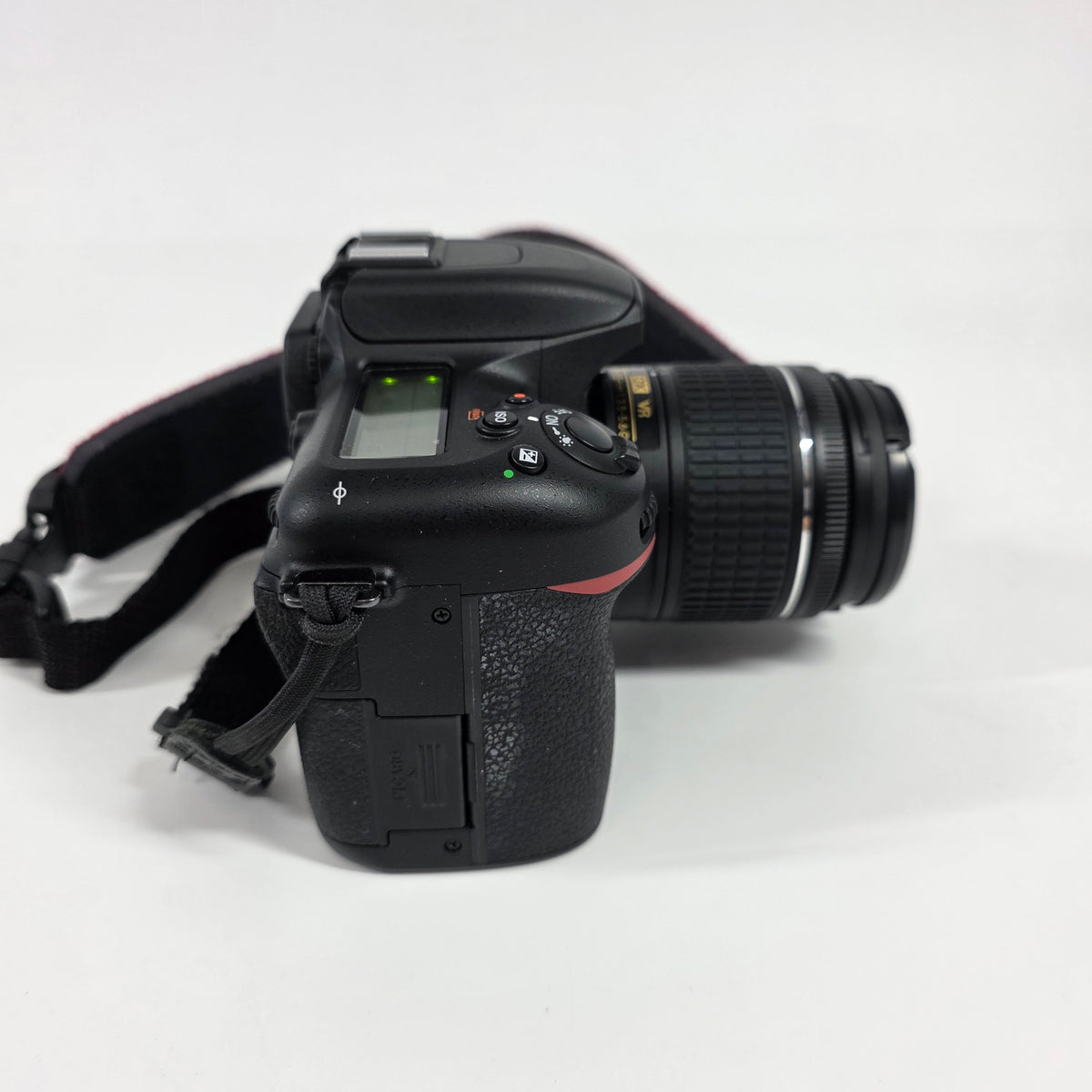 Nikon D7500 20.9MP Digital SLR DSLR Camera 3167 Shutter Count