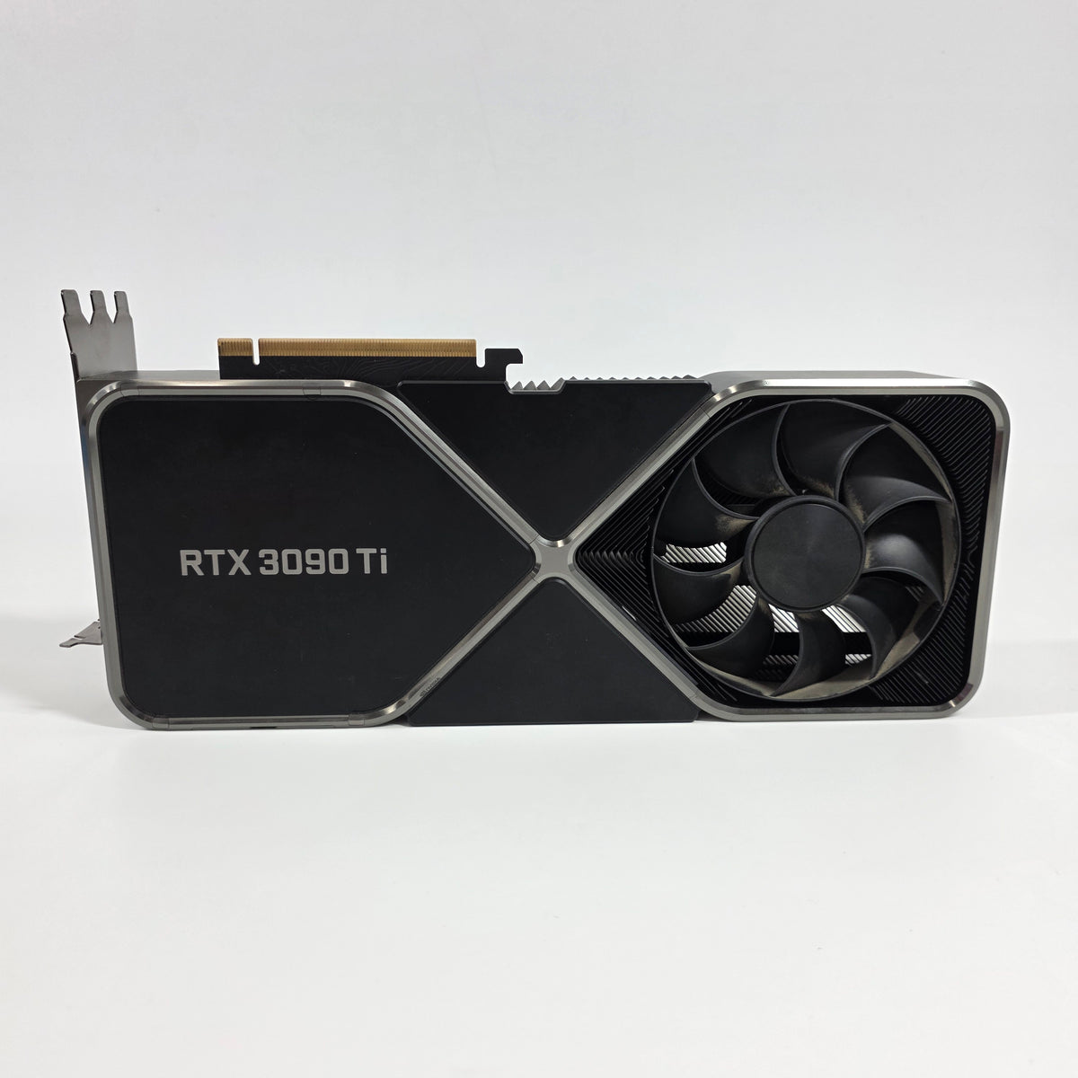 NVIDIA GeForce RTX 3090 Ti Founders Edition FE 24GB GDDR6X 900-1G136-2505-000