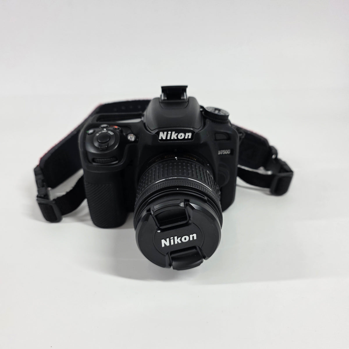 Nikon D7500 20.9MP Digital SLR DSLR Camera 3167 Shutter Count