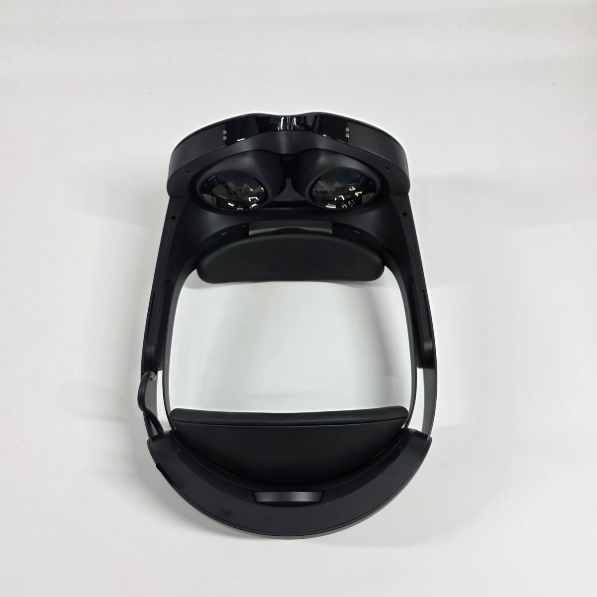 Meta Quest Pro 256GB Standalone All-in-One VR Headset DK94EC