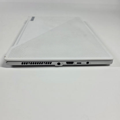 Asus ROG Zephyrus G14 GA401IV Ryzen 9 4900HS 16GB RAM 1TB GeForce RTX 2060 Max-Q