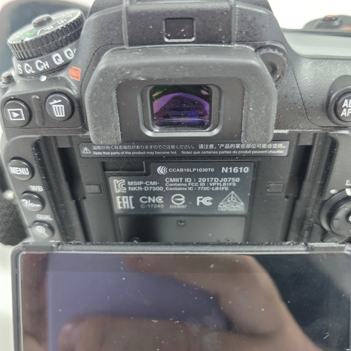 Nikon D7500 20.9MP Digital SLR DSLR Camera 3167 Shutter Count
