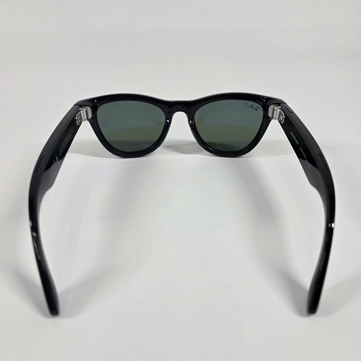 Ray-Ban Meta Wayfarer Gen 1 Matte Black Polarized RW4010 601/9A AI Smart Glasses