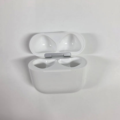Apple AirPods 5th Gen with Charging Case A3530 A3532 a3531 MKFW4LL/A