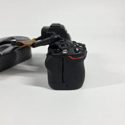 Nikon Z 7II 45.7MP Mirrorless Camera 1479 Shutter Count
