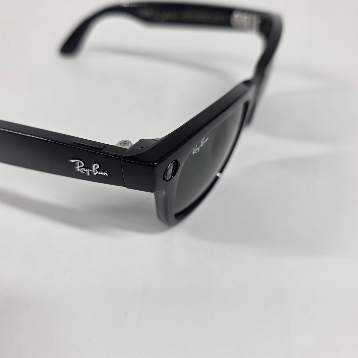 Ray-Ban Meta Wayfarer Gen 1 Shiny Black Standard RW4006 601/71 AI Smart Glasses