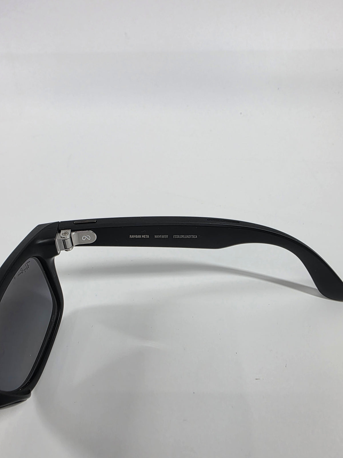 Ray-Ban Wayfarer Gen 1 Matte Black Standard RW4006 601ST3 AI Smart Glasses