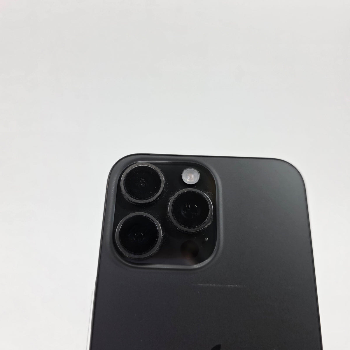 Factory Unlocked Apple iPhone 15 Pro Max 256GB Black Titanium MU663LL/A