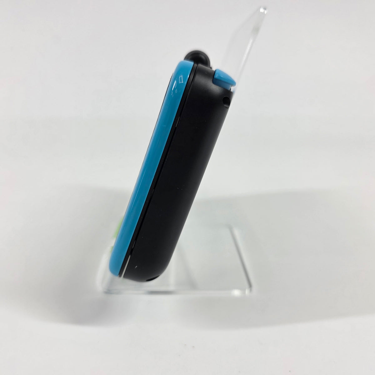 New Nintendo 2DS XL Handheld Game Console JAN-001 Black/Blue